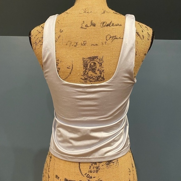 Fabletics tank top - Picture 3 of 5